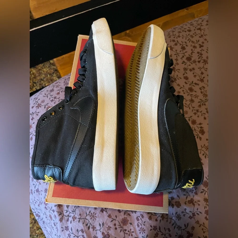 Nike Black High-Top Skate Shoes